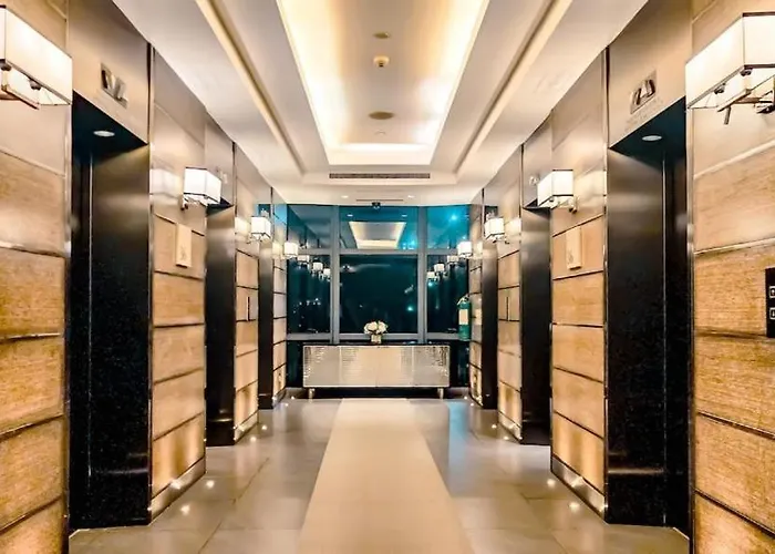 Gramercy - Wake Up Above The Lights Penthouse Apartment *