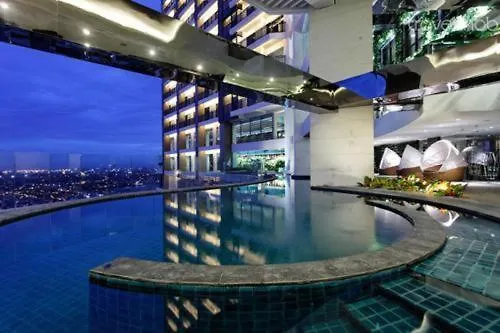 Gramercy - Wake Up Above The Lights Penthouse