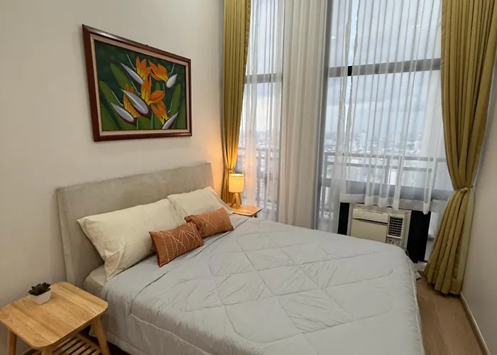 Gramercy - Wake Up Above The Lights Penthouse Manila