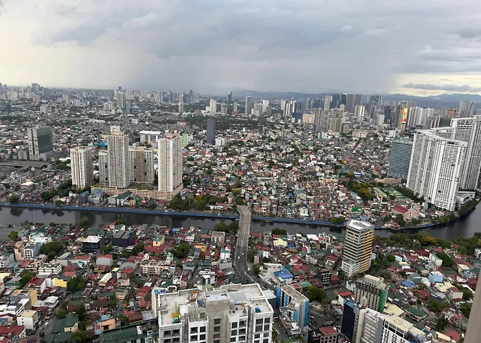 Gramercy - Wake Up Above The Lights Penthouse Manila